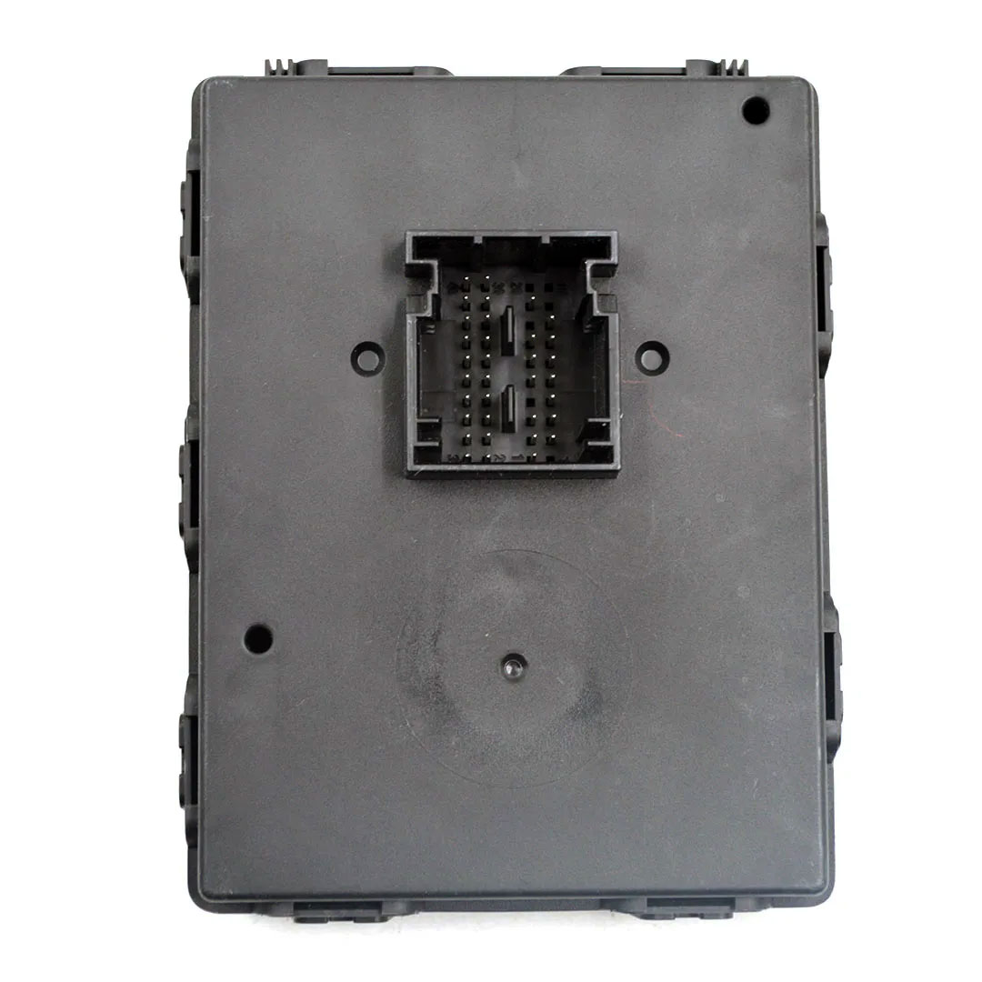 VAG Group MQB 48 Kümenin Parçalanmasıyla Tüm Anahtar Kayıp Senkronizasyon Dosya Hizmeti | Emirates Anahtarları